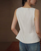 Front Slit Sleeveless Top - atelier hibito