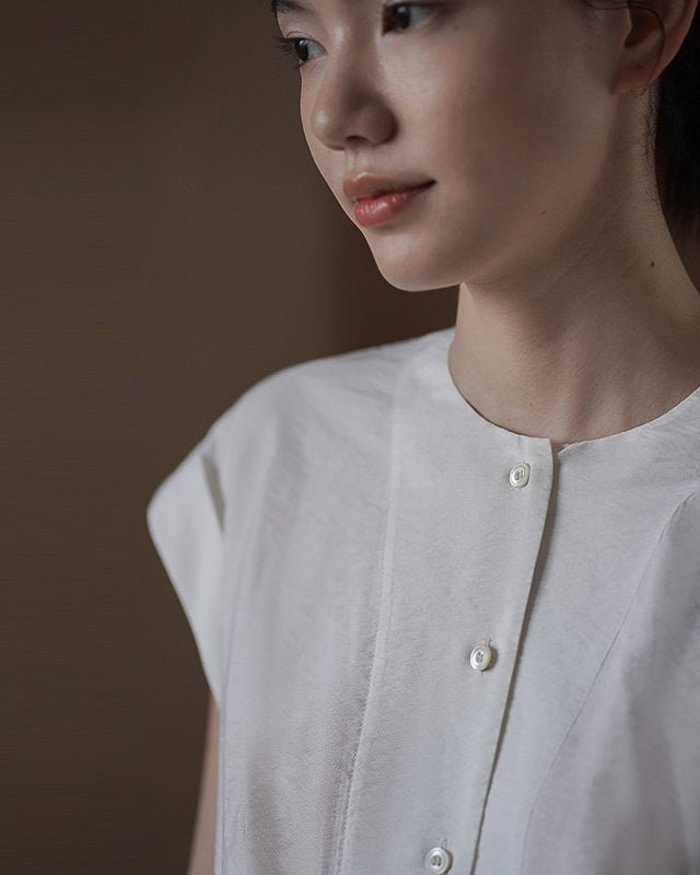 Linen-like Pintuck Blouse - atelier hibito