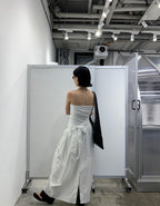 Strapless Cocoon one-piece - White - atelier hibito
