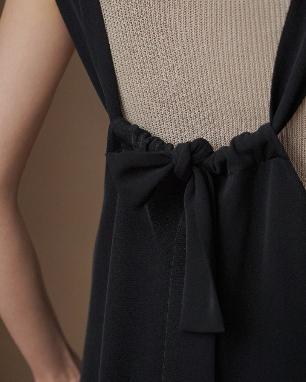 V-cut Ribbon Salopette - atelier hibito